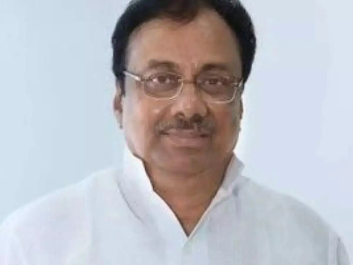 E. V. K. S. Elangovan